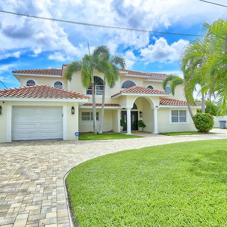 Villa At Bahia Shores-Whole Property
